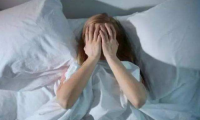嚴(yán)重失眠怎么辦？心諾即眠睡眠儀讓你一覺到天明
