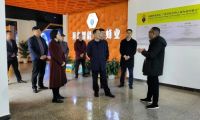 堅(jiān)守初心做事業(yè)，為甜蜜生活而奮斗