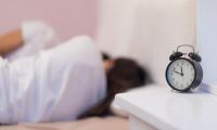 晚上睡不著?選東寶床墊，輕松提升睡眠質(zhì)量