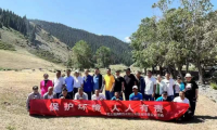 民族團(tuán)結(jié)進(jìn)步創(chuàng)建進(jìn)企業(yè)，政企同心同向同頻促發(fā)展
