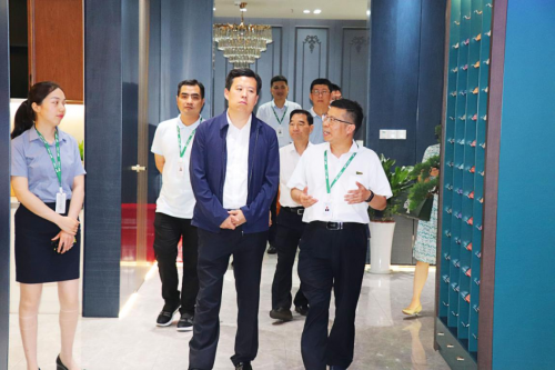 新疆自治區(qū)市場監(jiān)管局副局長王軍一行蒞臨千年舟集團調研“品字標”品牌建設工作