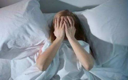 嚴(yán)重失眠怎么辦？心諾即眠睡眠儀讓你一覺到天明