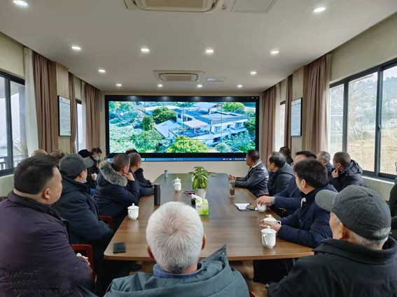 寒冬卻有抱團(tuán)暖 桃源村里樂融融