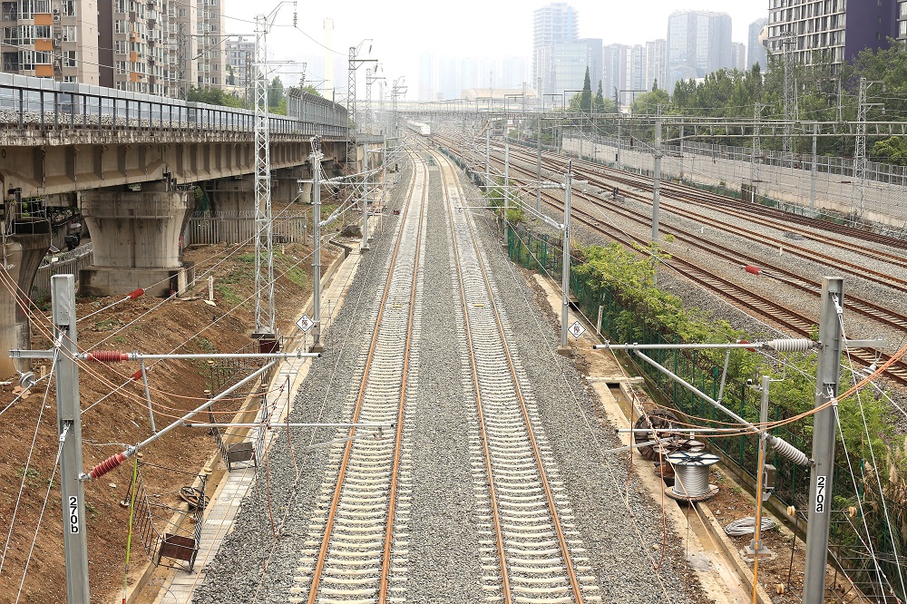 成都鐵路樞紐環(huán)線順利閉環(huán)   環(huán)線鐵路公交化運營即將開啟