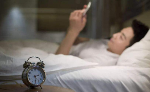 東寶床墊：中老年人睡眠淺、容易醒，更需要一張好床墊