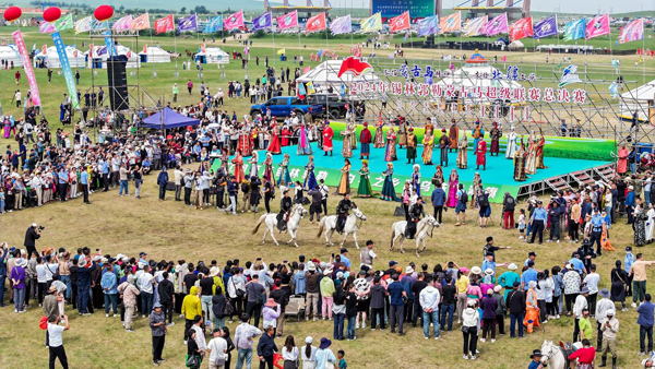 清涼盛夏 火熱對(duì)決 2024年蒙古馬超級(jí)聯(lián)賽總決賽激情開賽