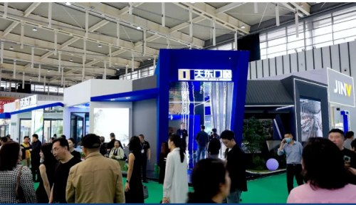 天東門窗盛啟行業(yè)新未來(lái) 圓滿收官