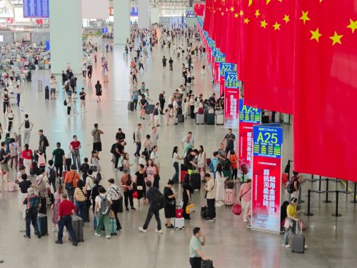 金牌亞洲雙引擎驅(qū)動財富未來：網(wǎng)紅精品店模式×金絲絨爆品戰(zhàn)略